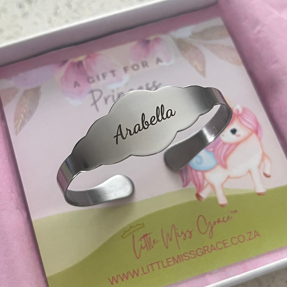 K4B - Personalized Children's Baby Bangle, Stainless Steel, Adjustable Size 0-5 years old, 125mm circumference (Manufacture Time: 3 DAYS)